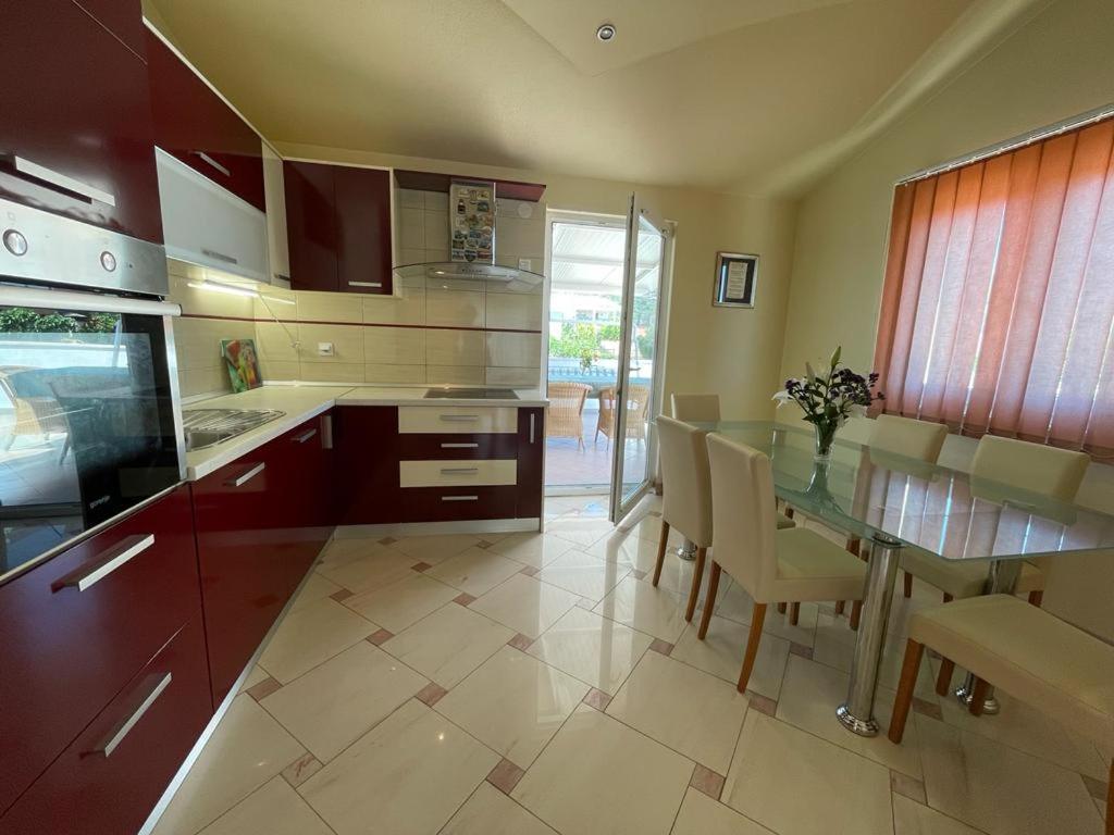 Apartment Edita Plano Trogir Екстер'єр фото