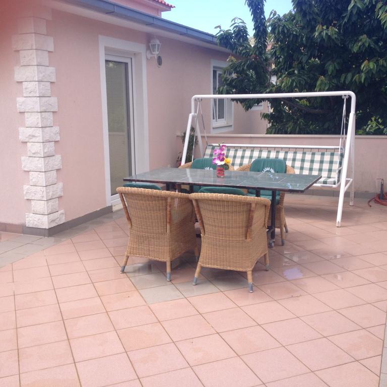 Apartment Edita Plano Trogir Екстер'єр фото