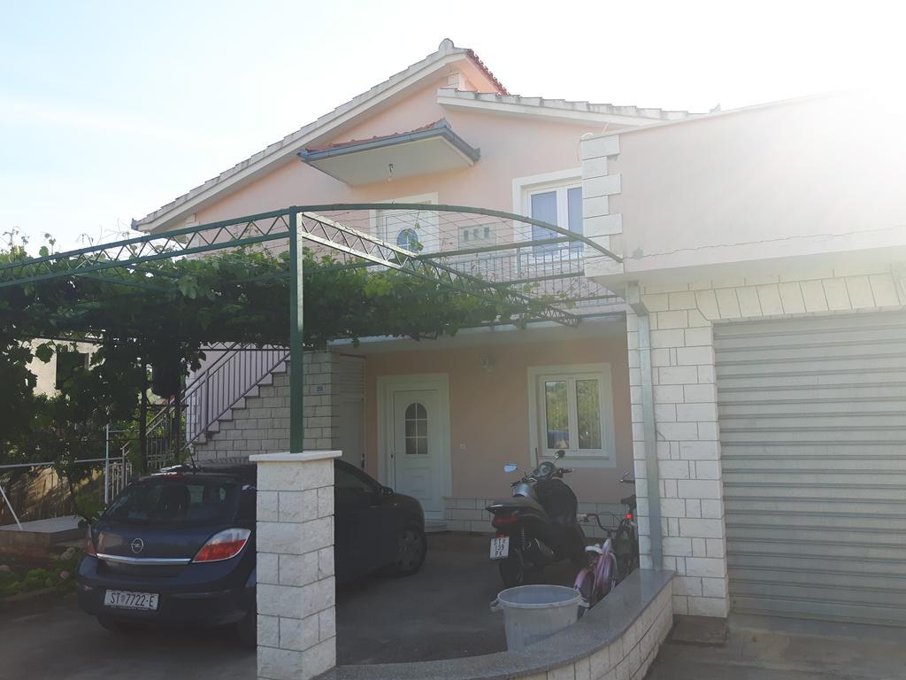 Apartment Edita Plano Trogir Екстер'єр фото